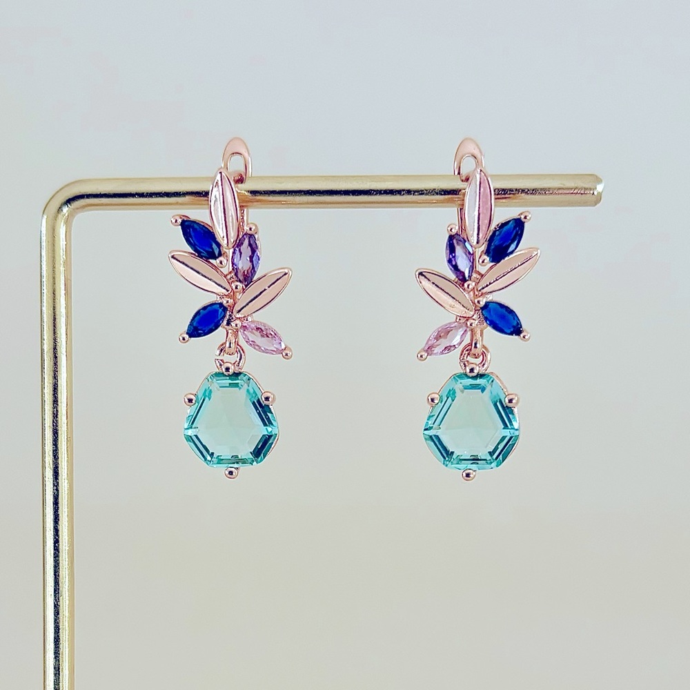 14k Unique Floral Earrings